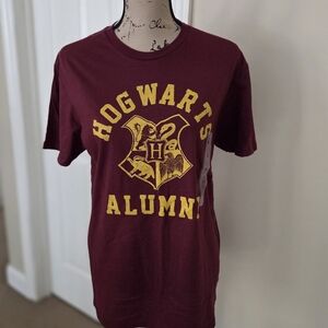Hogwarts Alumni Maroon Short Sleeve Tee Medium - Unisex